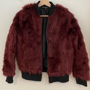 Faux fur maroon coat